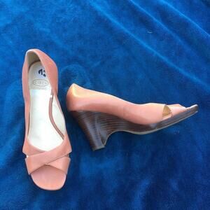 VTG NEW CIRCA JOAN & DAVID NUDE MAUVE LEATHER PUMP 7.5
